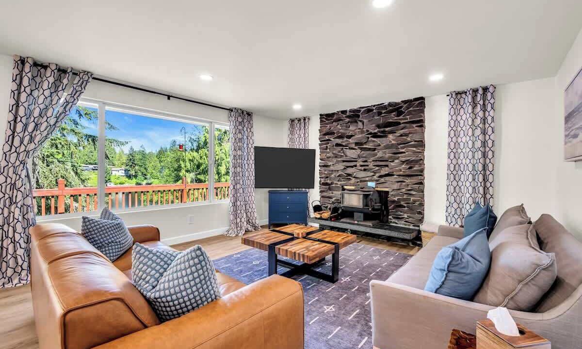 Photo of Livingroom in Three Lakes