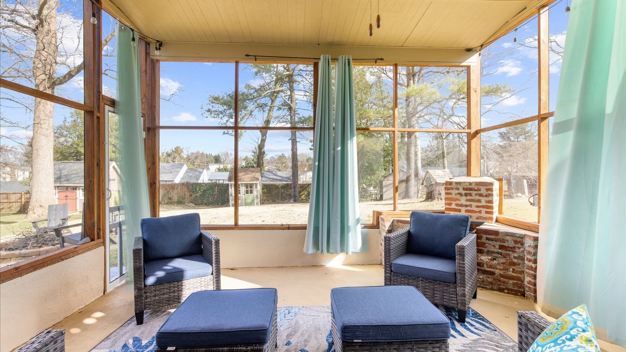 Photo of Others in Cape Saint Claire