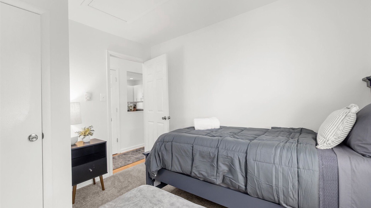 Photo of Bedroom in Cape Saint Claire