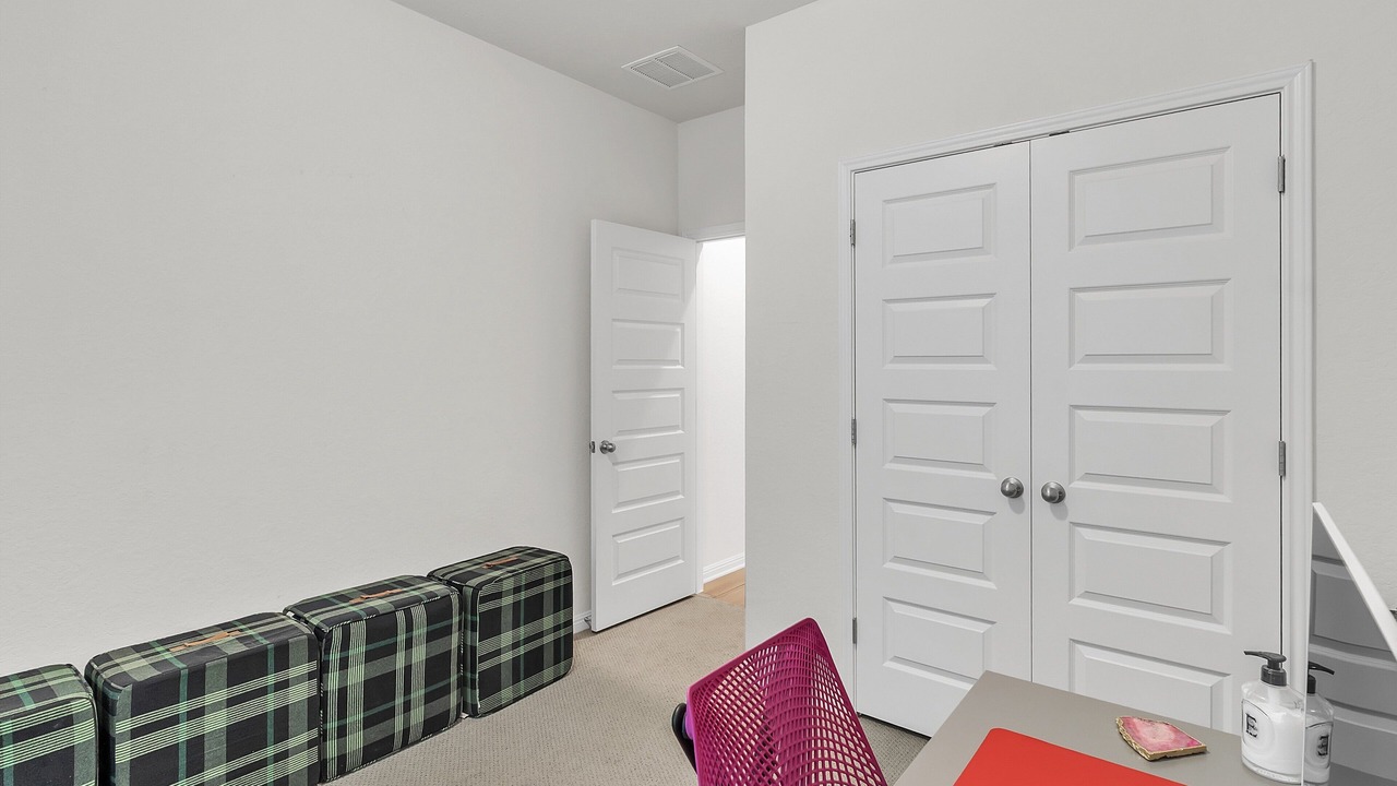 Photo of Bedroom in Medina Valley