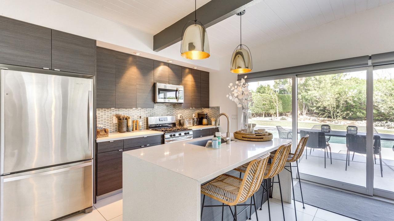 Photo of Kitchen in Racquet Club Estates
