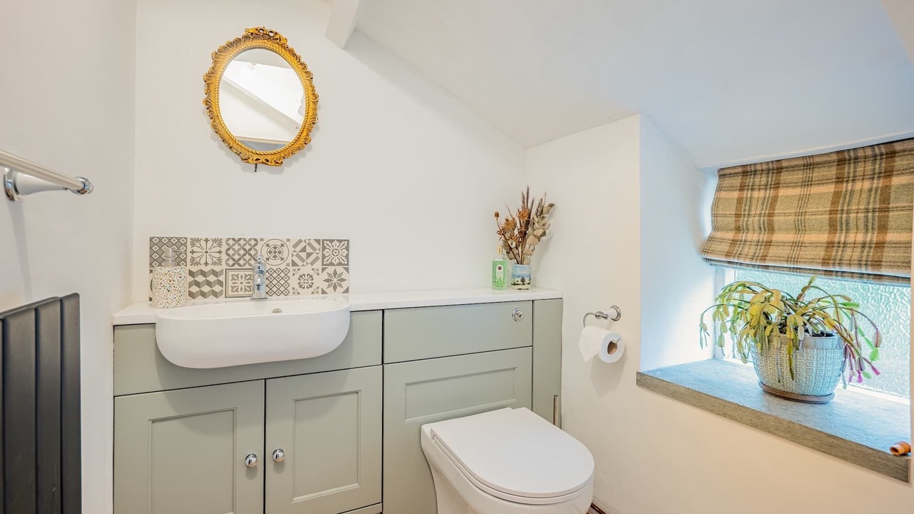 Photo of Bathroom in Kingsdon