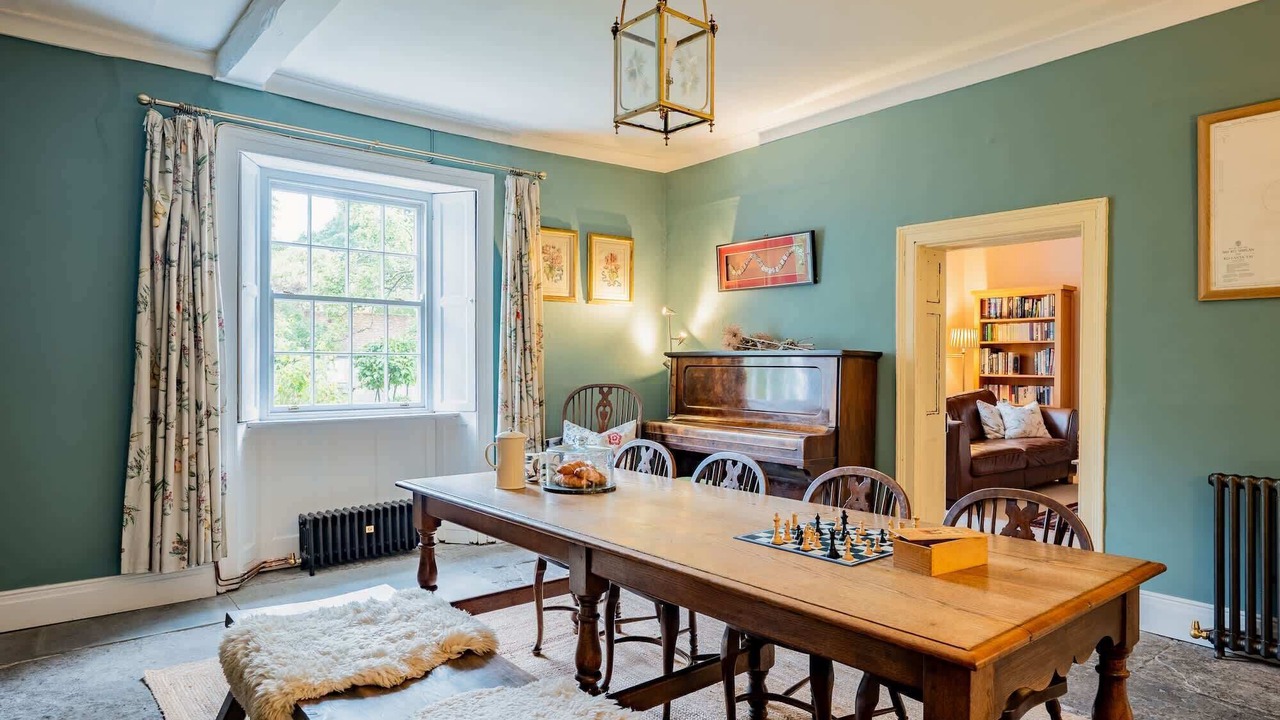 Photo of Others in Kingsdon