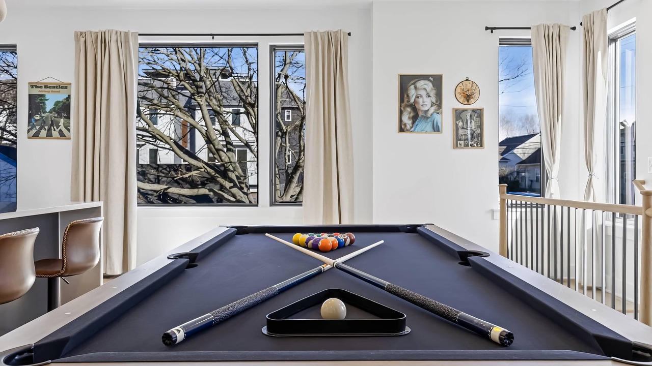 Photo of Bedroom in Hurwood Heights