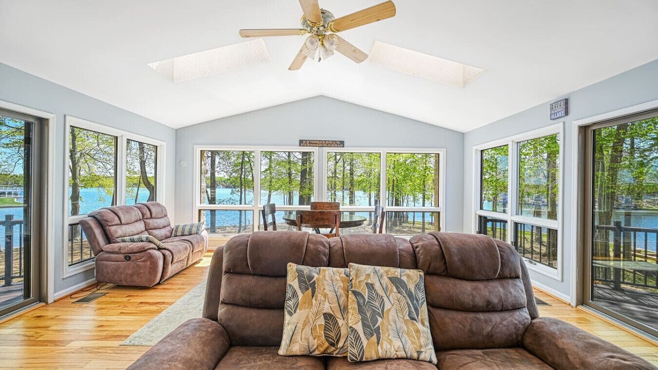 Photo of Livingroom in Bumpass