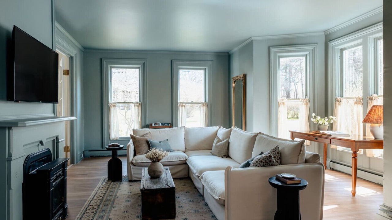 Photo of Livingroom in Melrose Park