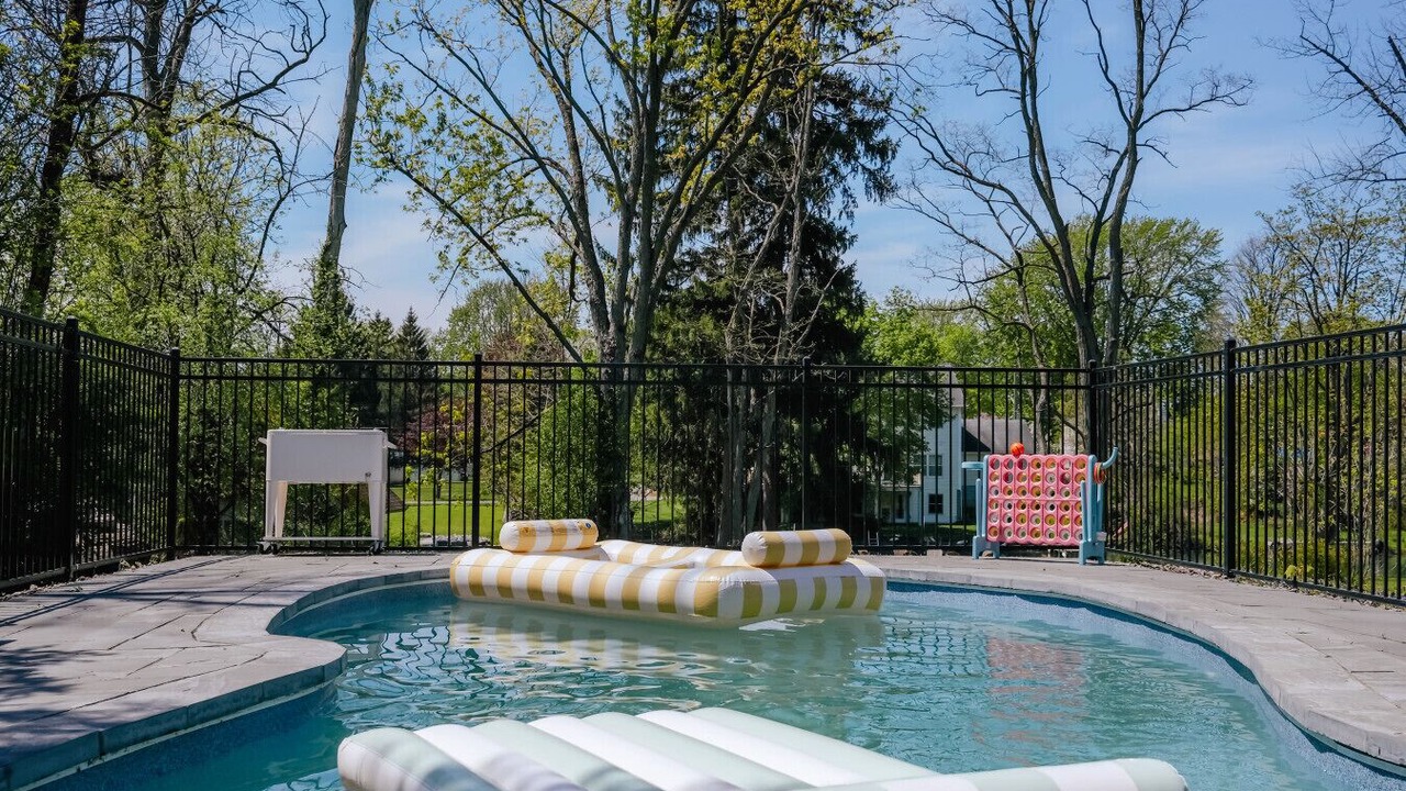 Photo of Outdoor in Melrose Park