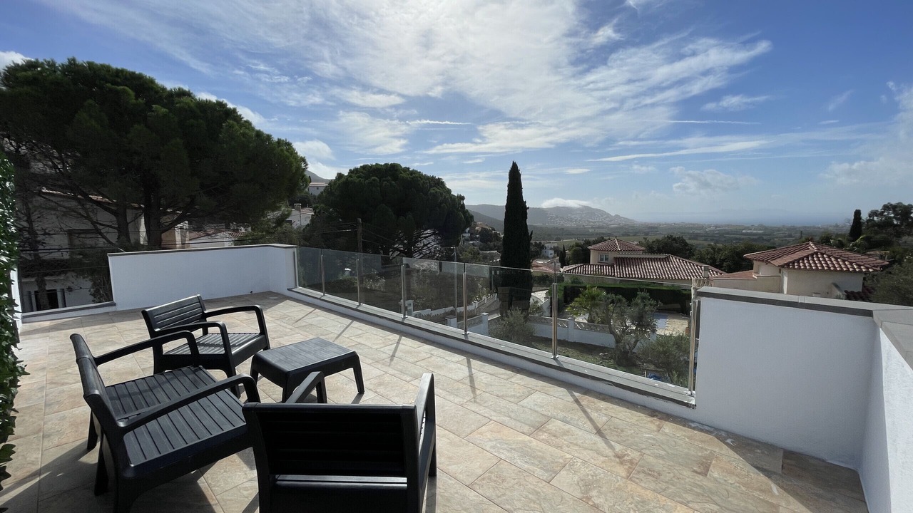 Photo of Patio Balcony in El Mas Fumats