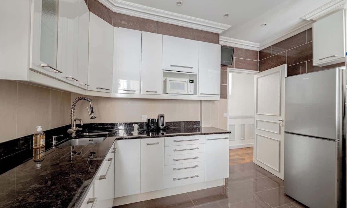 Photo of Kitchen in 16th Arrondissement