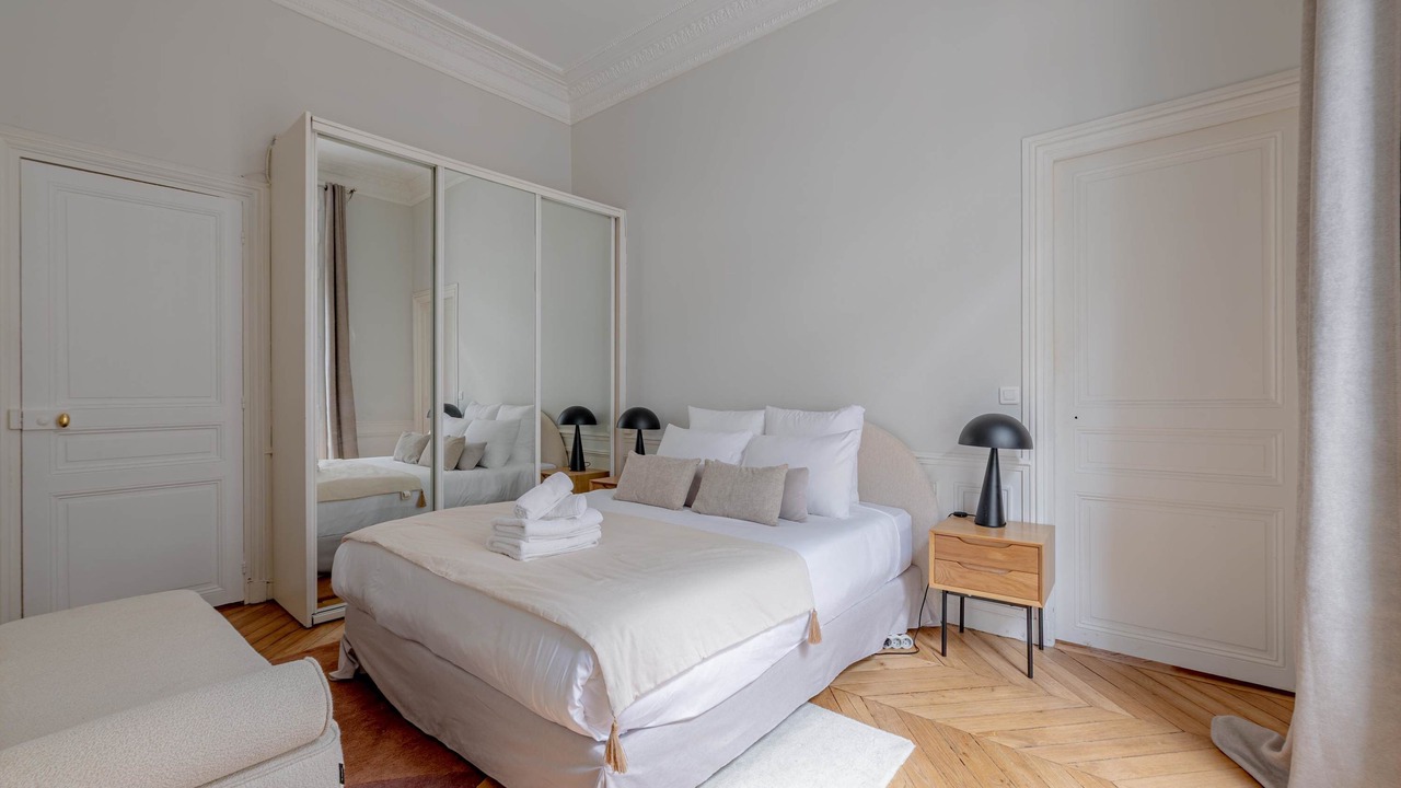 Photo of Bedroom in Chaillot