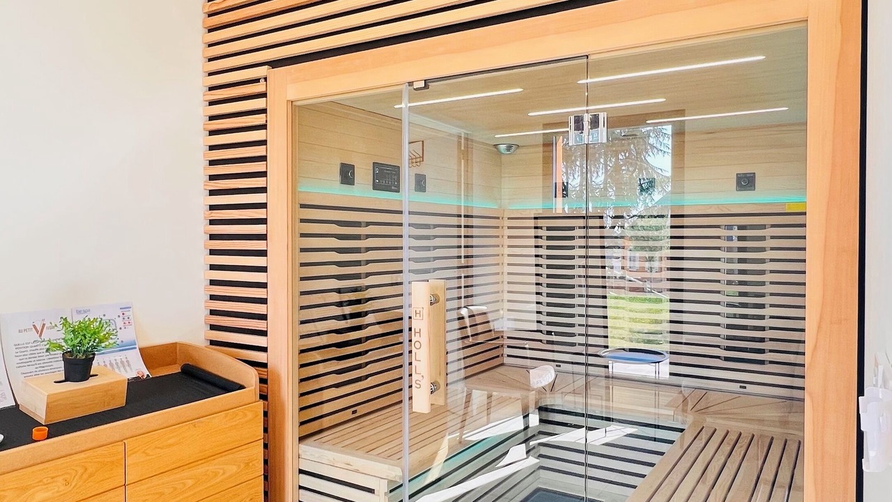 Photo of Others in Vivoin