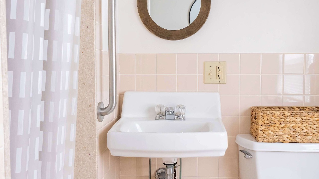 Photo of Bathroom in Easton's Point