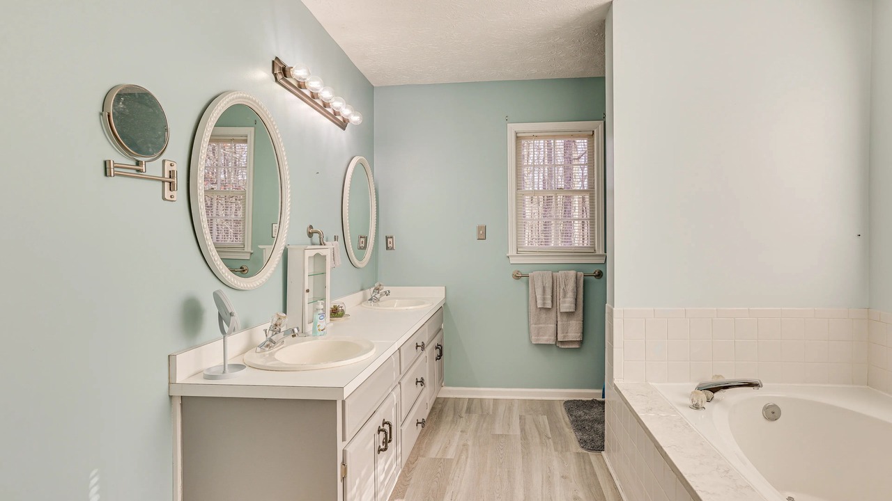 Photo of Bathroom in Dacula