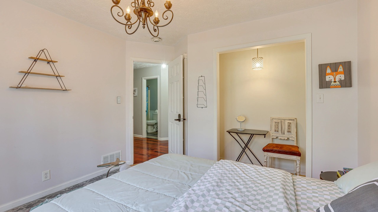 Photo of Bedroom in Dacula