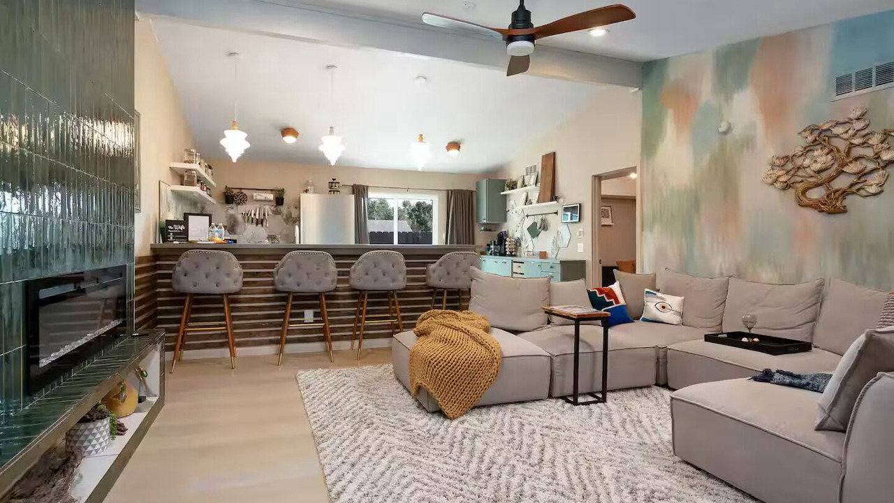 Photo of Livingroom in South Tulsa