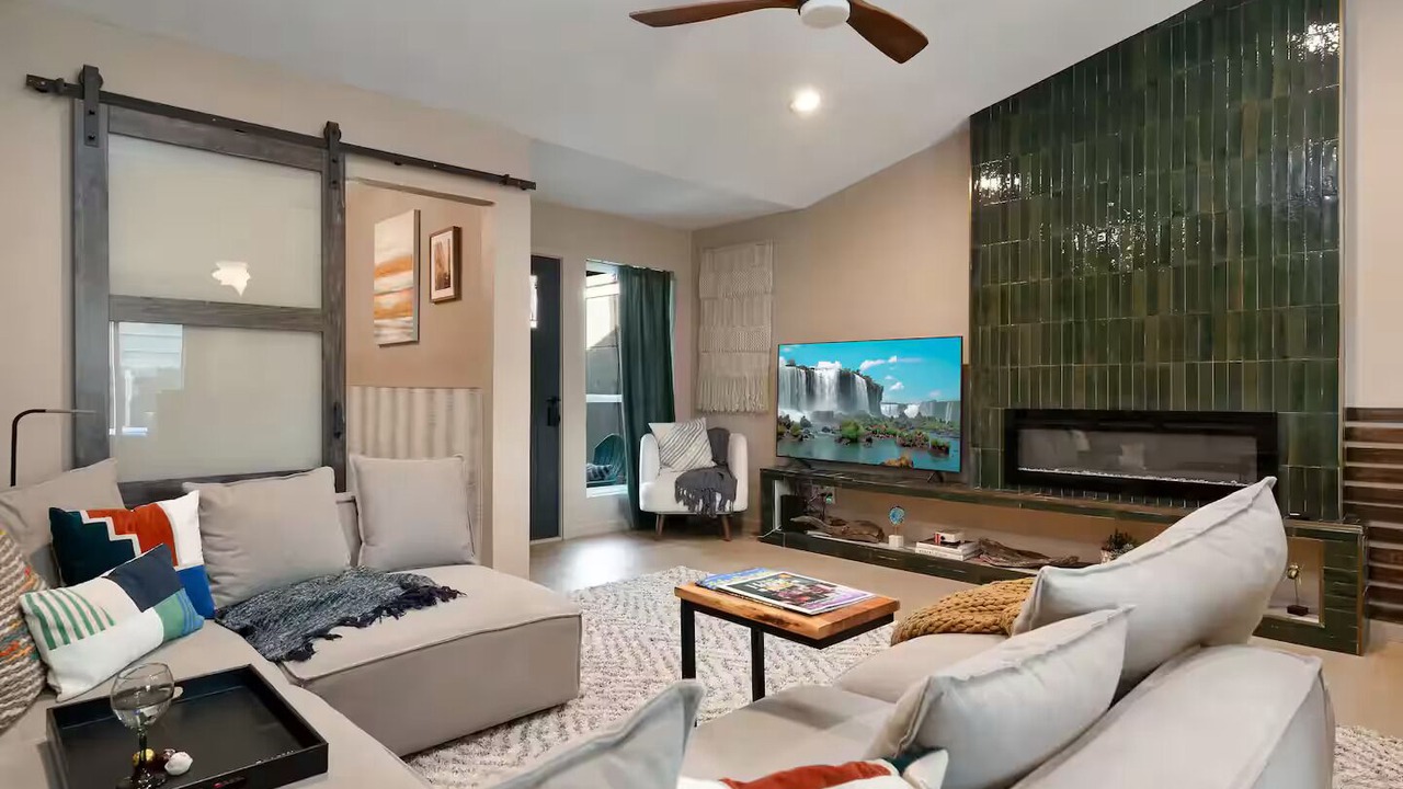 Photo of Livingroom in South Tulsa
