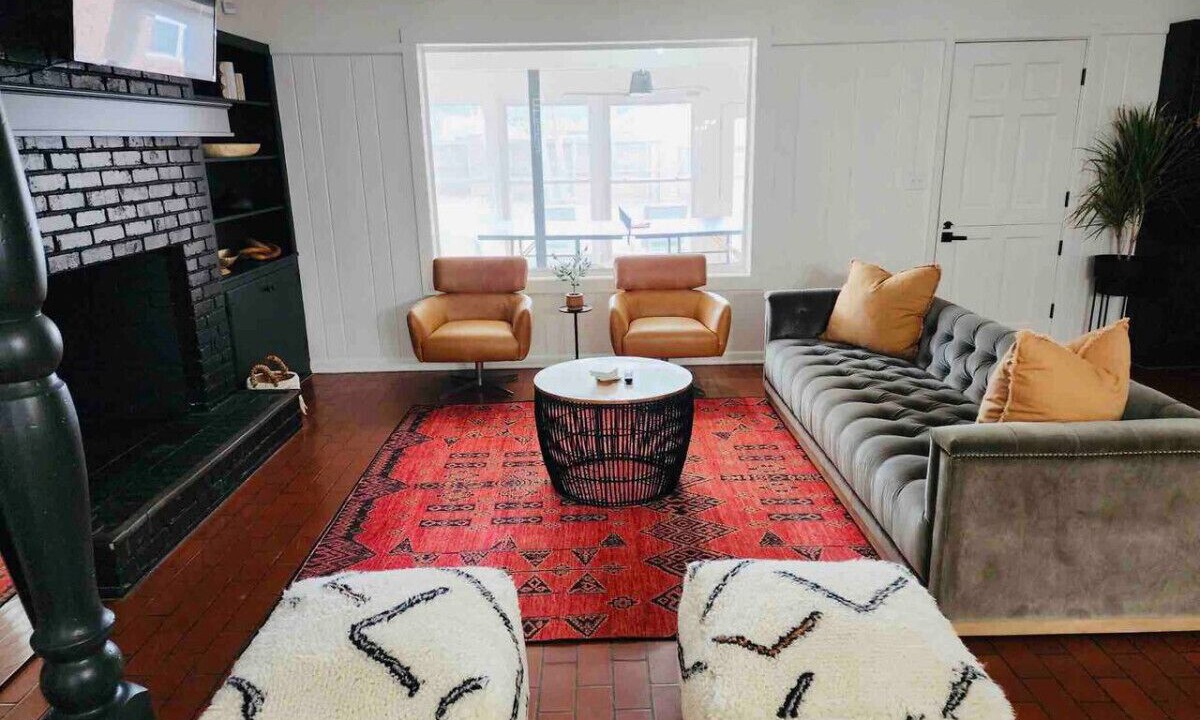 Photo of Livingroom in Duncan