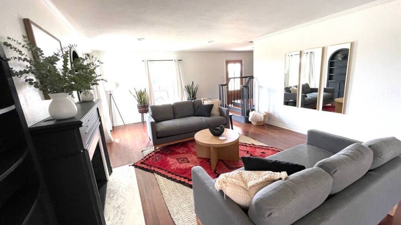 Photo of Livingroom in Duncan