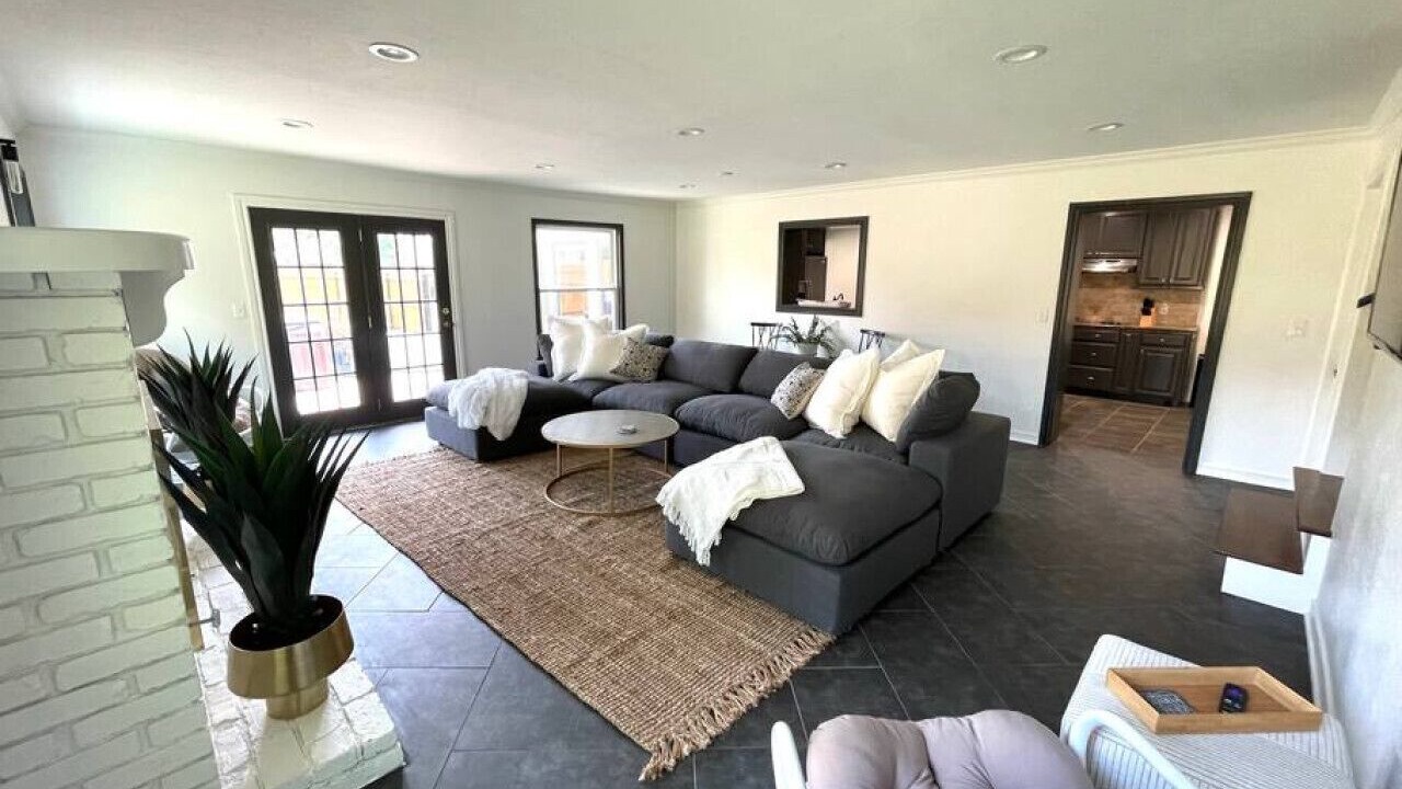 Photo of Livingroom in Duncan