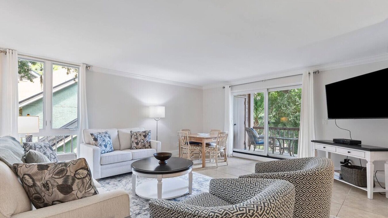 Photo of Livingroom in Harbour Town