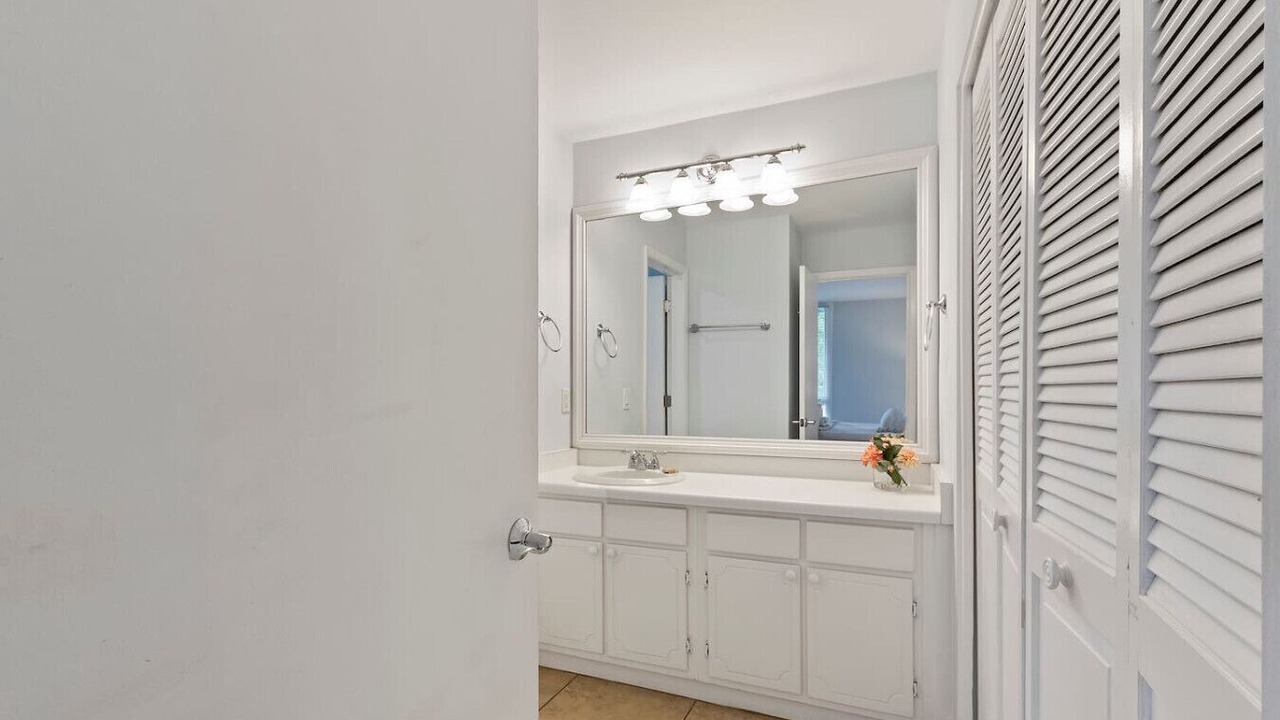 Photo of Bathroom in Harbour Town