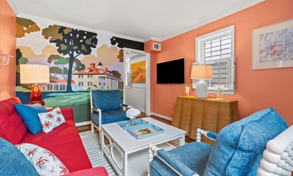 Photo of Livingroom in Old Town Alexandria