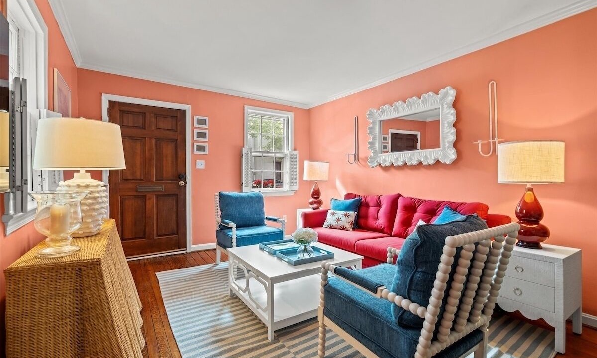 Photo of Livingroom in Old Town Alexandria