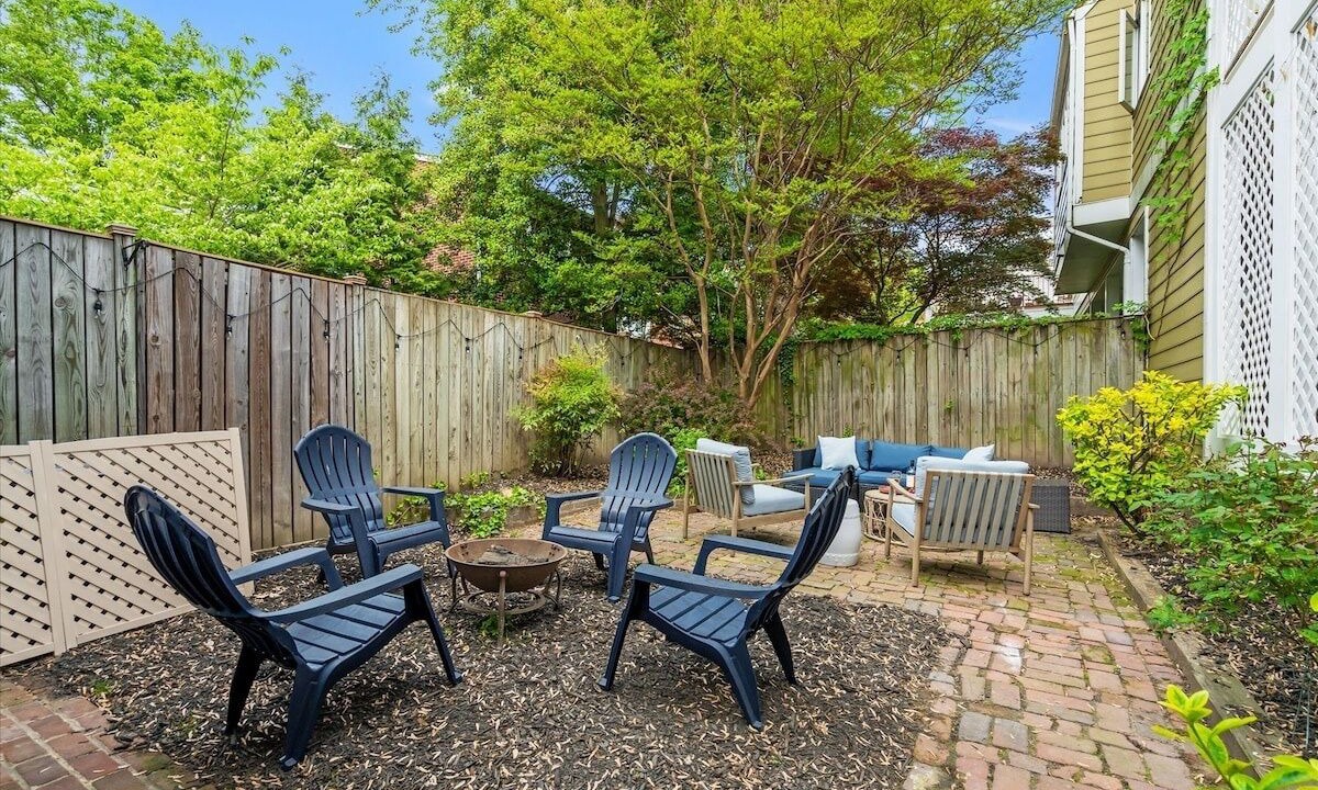 Photo of Patio Balcony in Old Town Alexandria