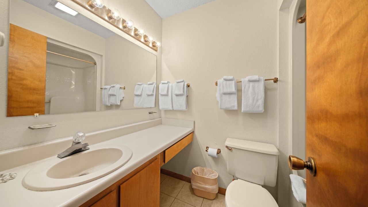 Photo of Bathroom in Lake Tansi