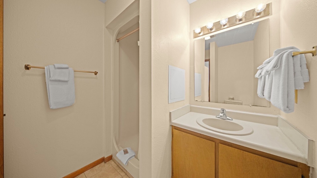 Photo of Bathroom in Lake Tansi