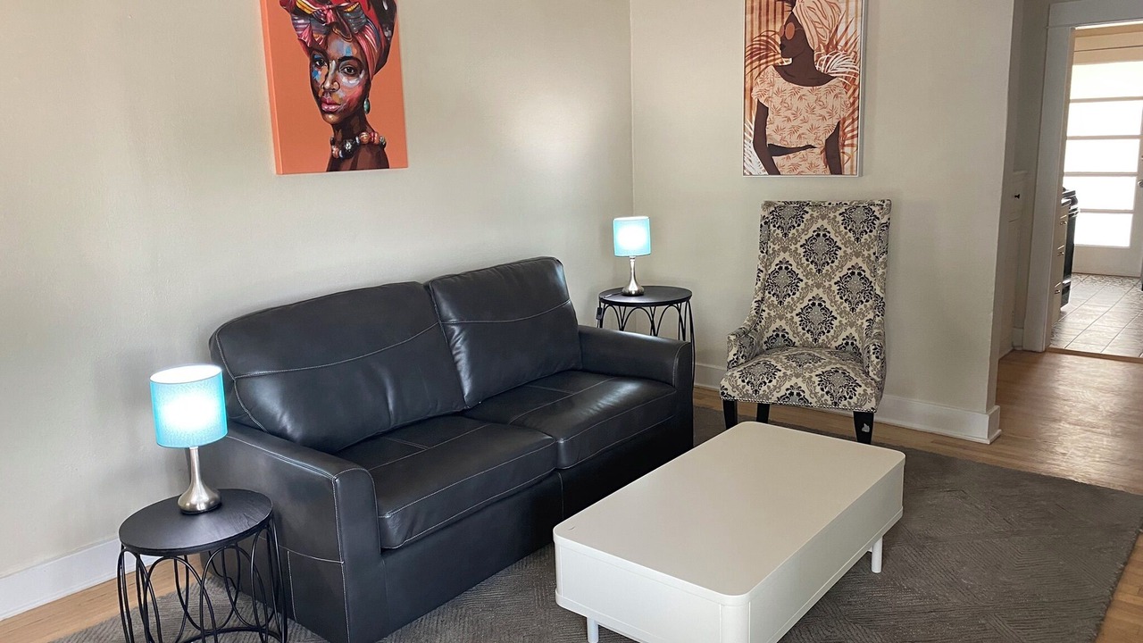 Photo of Livingroom in Raynolds Addition