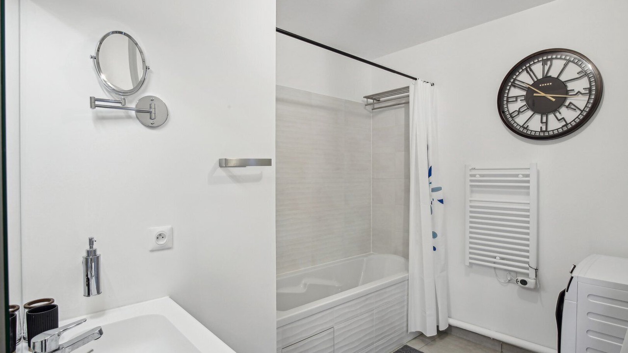 Photo of Bathroom in Bezons