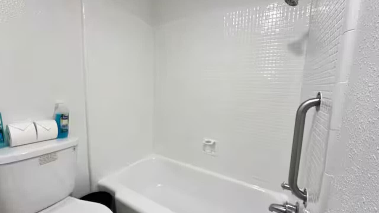 Photo of Bathroom in Nassau Bay