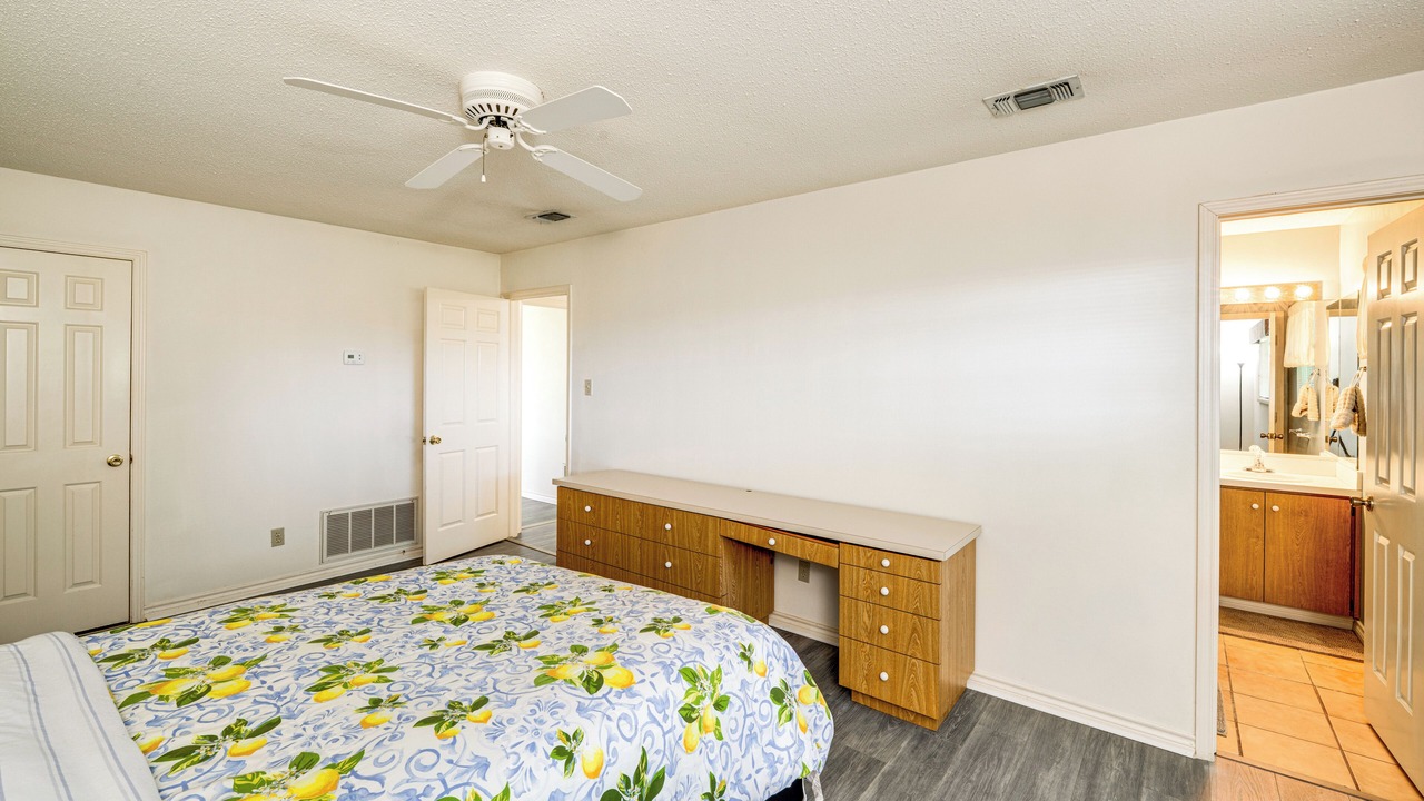 Photo of Bedroom in Cross Roads