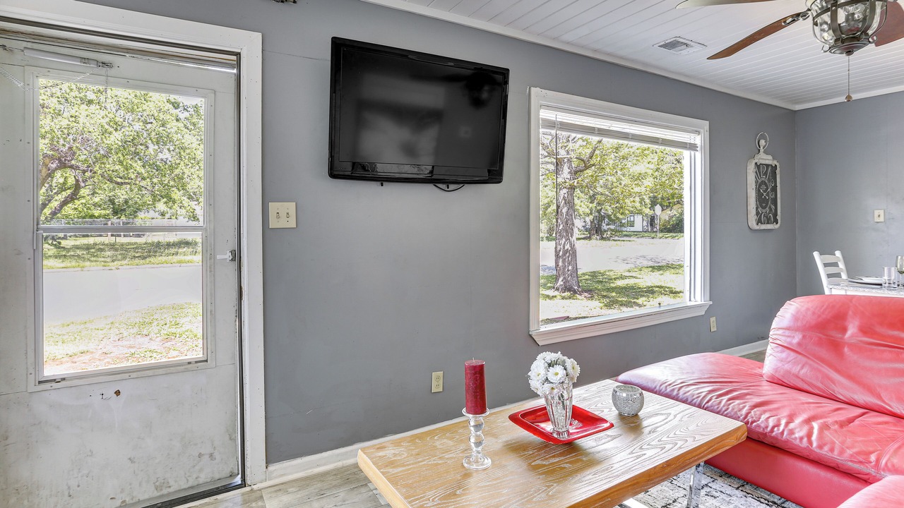 Photo of Livingroom in Lakeview  Jefferson County