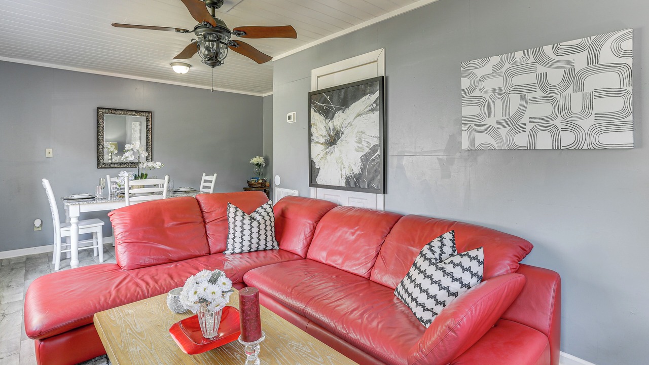 Photo of Bedroom in Lakeview  Jefferson County