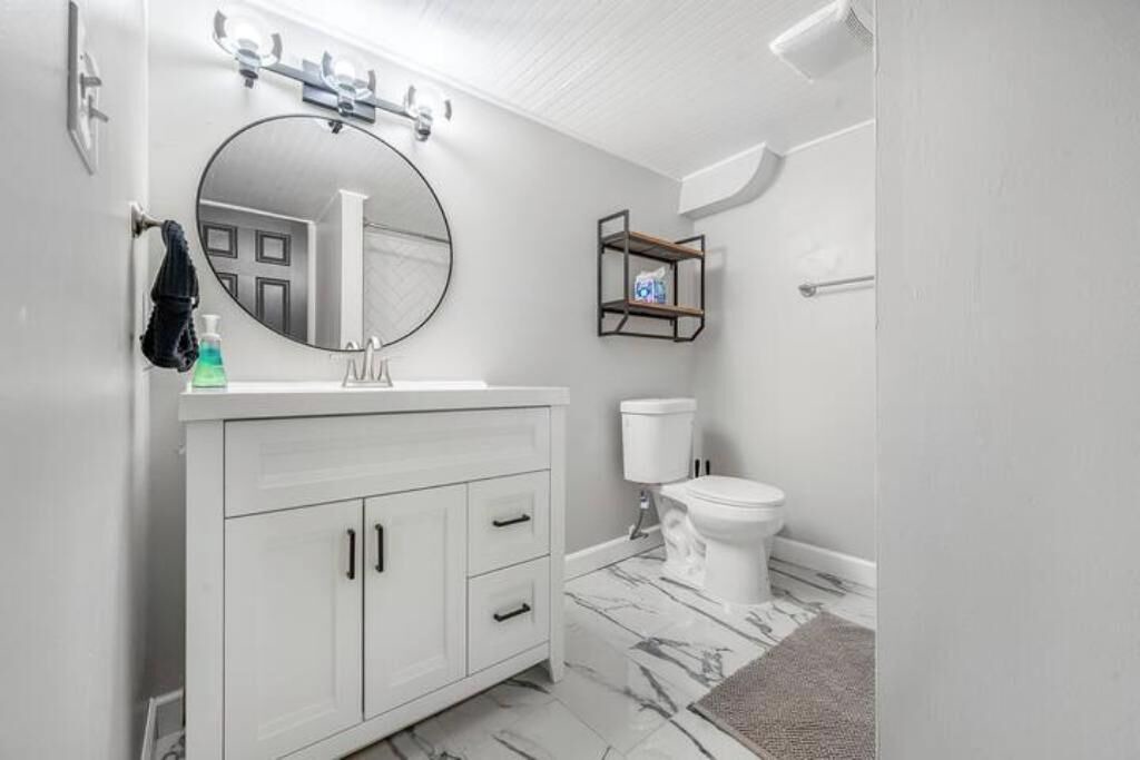 Photo of Bathroom in St. Louis