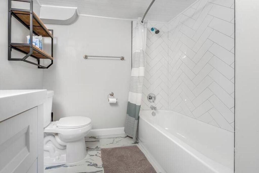 Photo of Bathroom in St. Louis