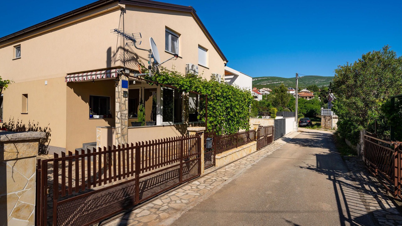Photo of Others in Gornji Karin
