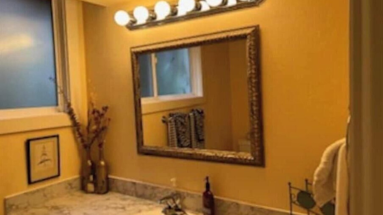 Photo of Bathroom in College Hill