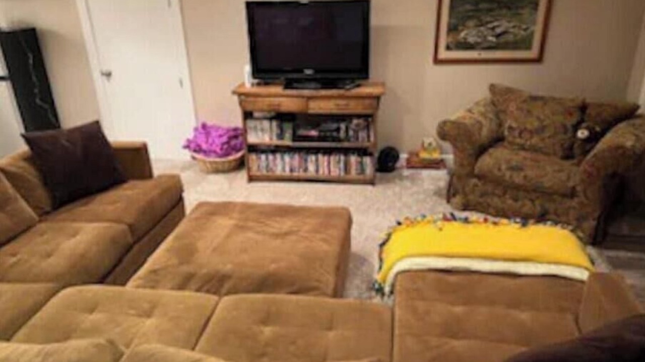 Photo of Livingroom in College Hill