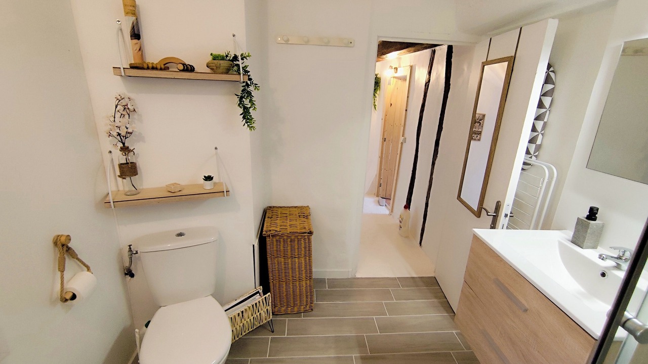 Photo of Bathroom in Bezu-le-Guery