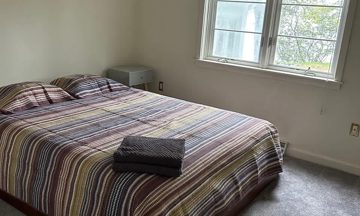 Photo of Bedroom in Lunenburg