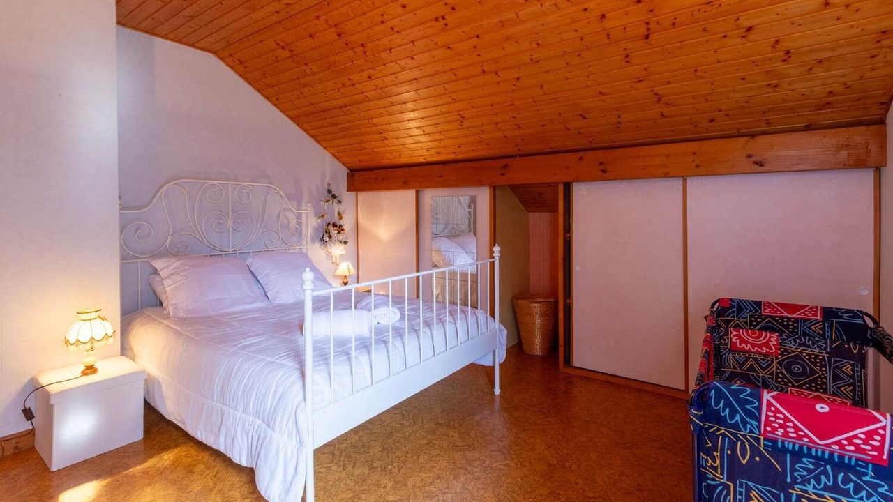 Photo of Bedroom in Mercury