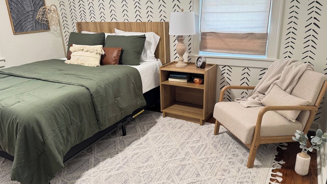 Photo of Bedroom in Greenwood