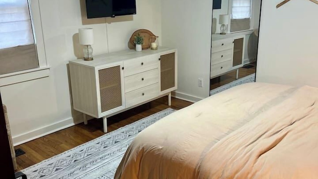 Photo of Bedroom in Greenwood