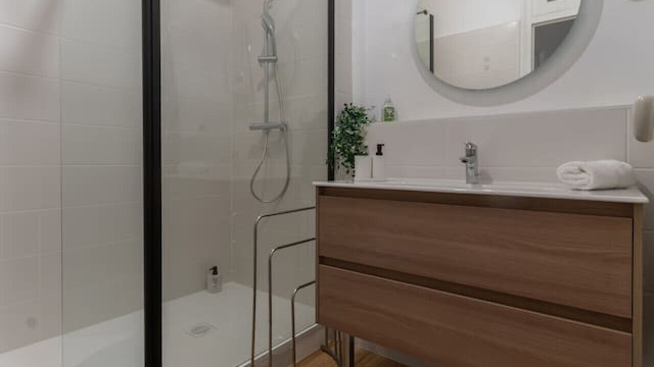 Photo of Bathroom in Republique