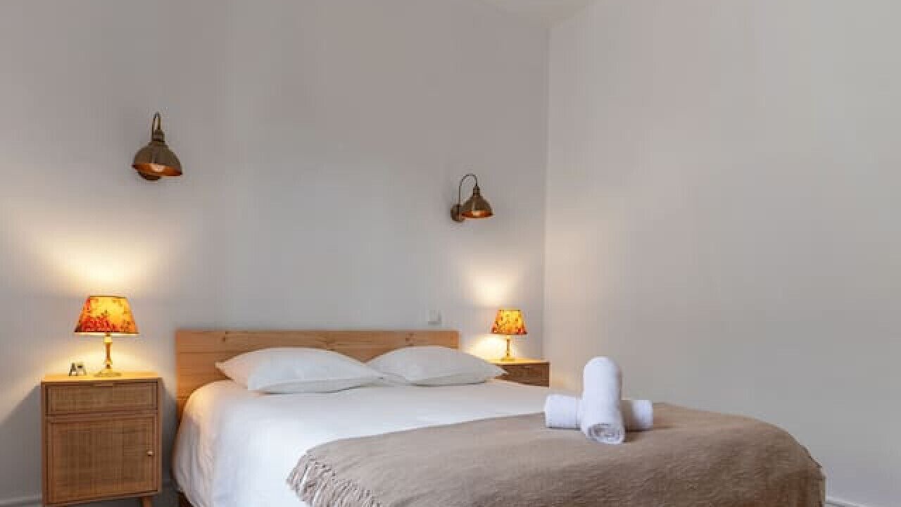 Photo of Bedroom in Republique