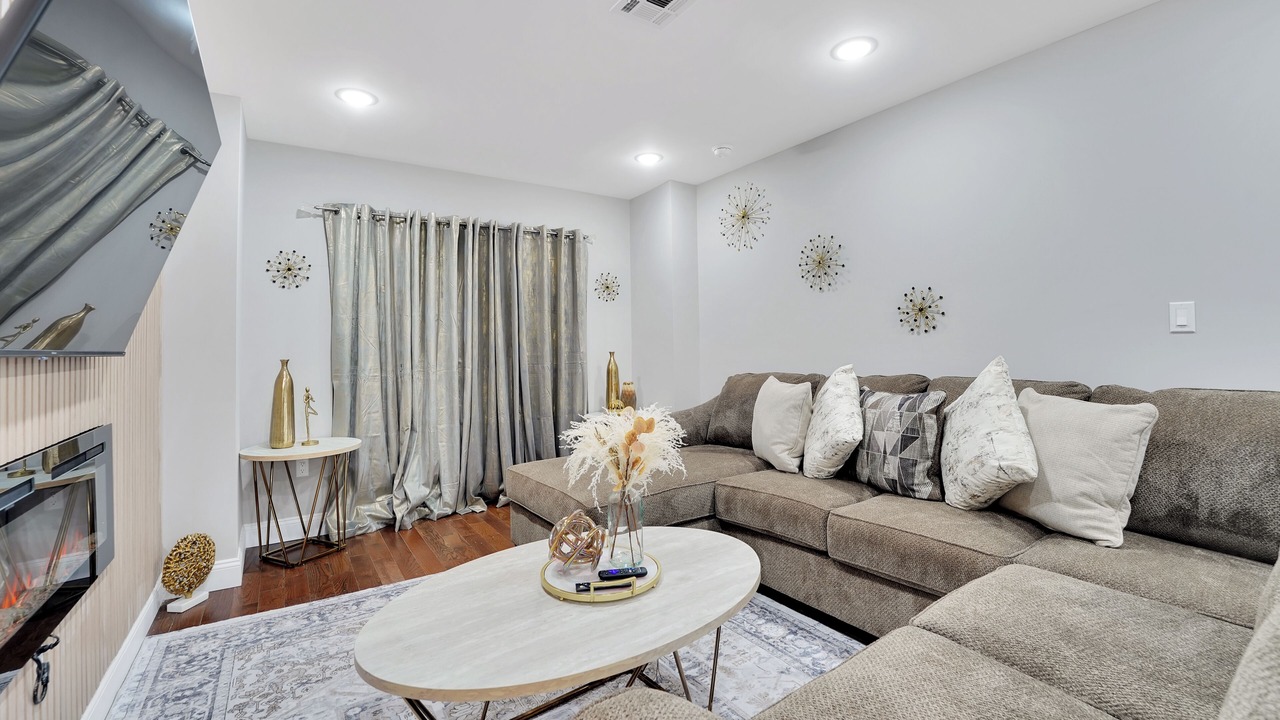 Photo of Others in Newark