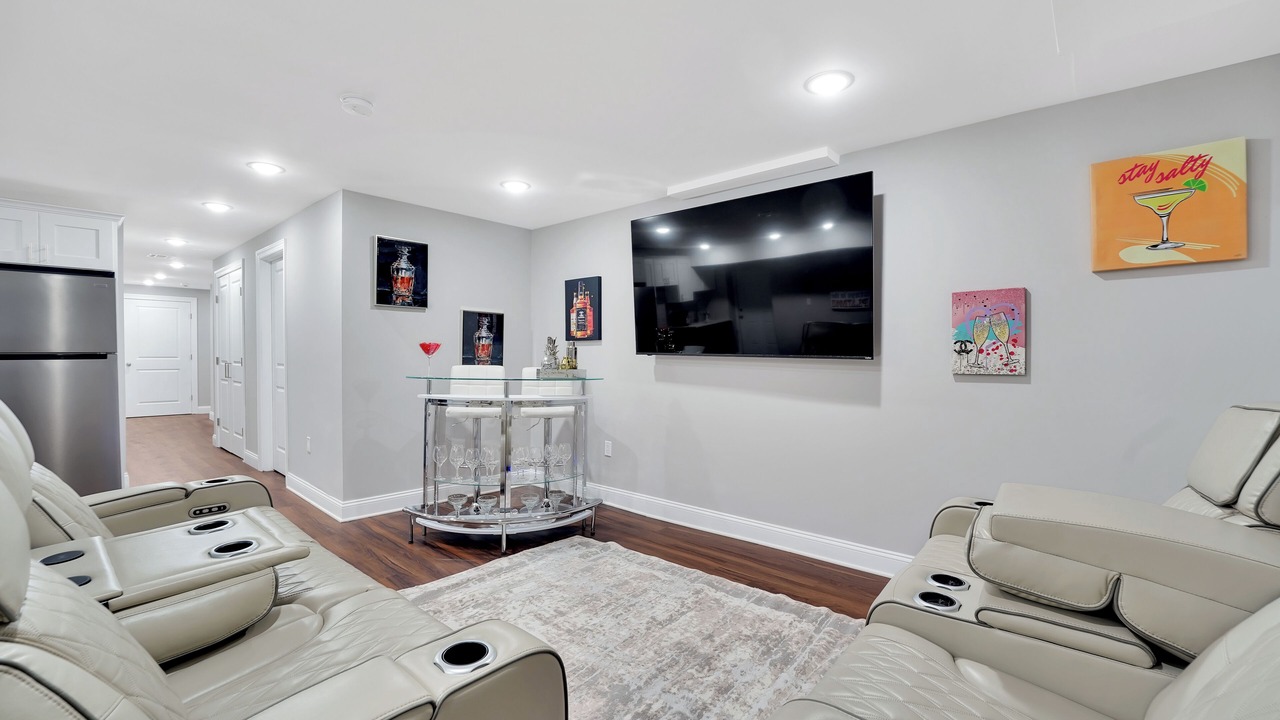 Photo of Others in Newark